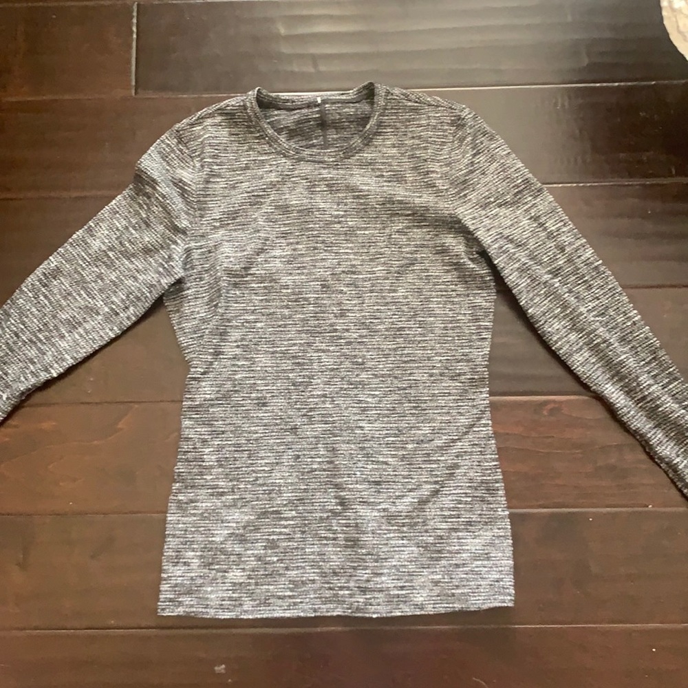 Lululemon long sleeve top